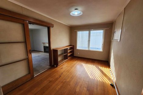 Photo of property in 15 Becroft Drive, Forrest Hill, Auckland, 0620