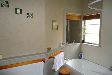 Photo of property in 122 Tirau Street, Putaruru, 3411