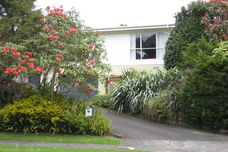 Photo of property in 18 Ambury Place, Merrilands, New Plymouth, 4312