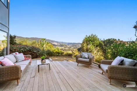 Photo of property in 67 Mount Marua Way, Timberlea, Upper Hutt, 5018