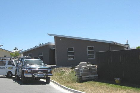 Photo of property in 16 Papaumu Green, Parklands, Christchurch, 8083