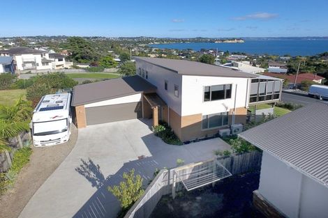 Photo of property in 92a Tiri Road, Manly, Whangaparaoa, 0930