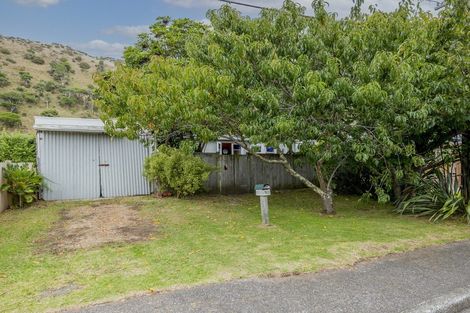 Photo of property in 74 Tilley Road, Paekakariki, 5034