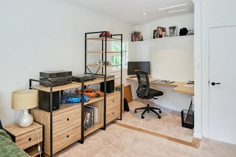 Photo of property in 25 Cheviot Road, Lowry Bay, Lower Hutt, 5013