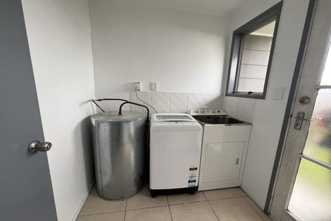 Photo of property in 2/6 Edwin Freeman Place, Ranui, Auckland, 0612