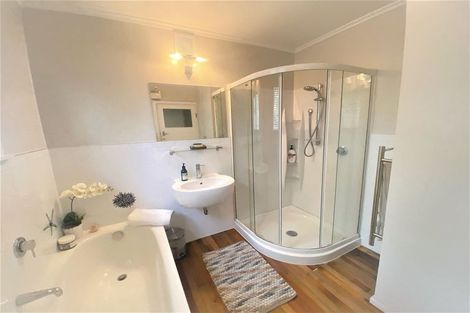 Photo of property in 76 Mount Pleasant Road, Mount Pleasant, Christchurch, 8081