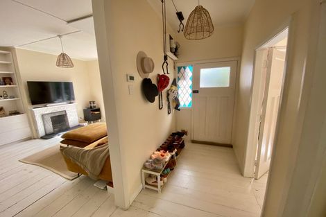 Photo of property in 6 Barton Terrace, Thorndon, Wellington, 6011