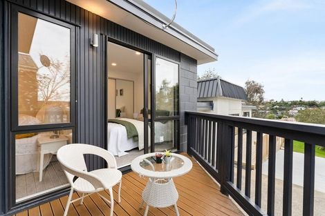 Photo of property in 1/612 Beach Road, Browns Bay, Auckland, 0630