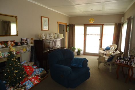 Photo of property in 122 Tirau Street, Putaruru, 3411