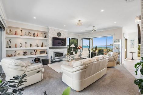 Photo of property in 27 Schooner Avenue, Snells Beach, 0920