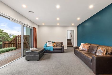 Photo of property in 17 Warren Crescent, Hillmorton, Christchurch, 8025