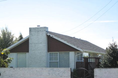 Photo of property in 15 Prestons Road, Redwood, Christchurch, 8051