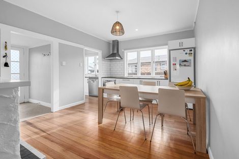 Photo of property in 124 Rifle Range Road, Dinsdale, Hamilton, 3204