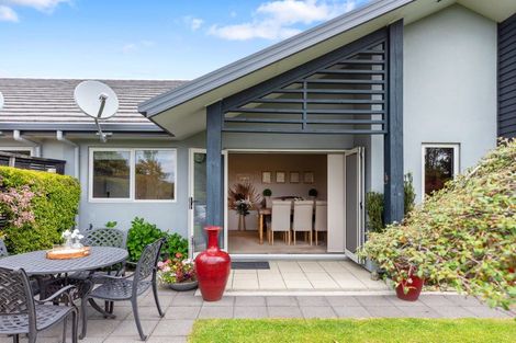 Photo of property in 33 Bridgewater Way, Pyes Pa, Tauranga, 3112