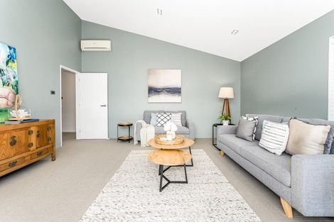 Photo of property in 37 Navigation Drive, Whitby, Porirua, 5024