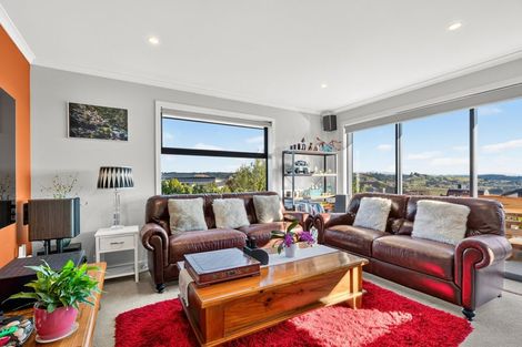 Photo of property in 60 Katania Heights, Brightwater, 7022
