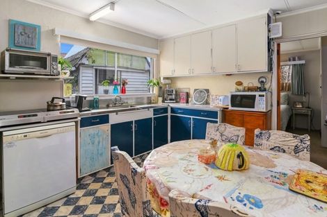 Photo of property in 9a Tapsell Road, Fairy Springs, Rotorua, 3015