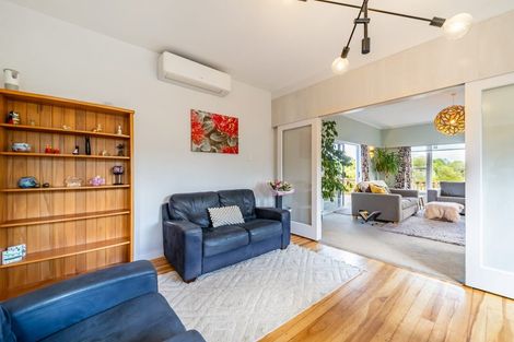 Photo of property in 29 Paekakariki Hill Road, Pauatahanui, Porirua, 5381