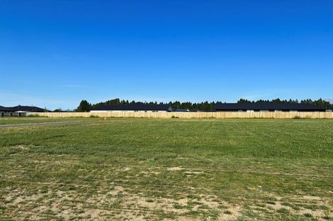 Photo of property in 23 Arrowsmith Drive, Clover Park, Auckland, 2019