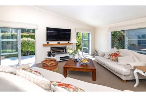 Photo of property in 6 Ryton Place, Lake Coleridge, 7572