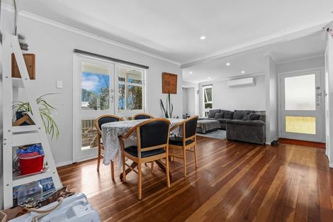 Photo of property in 5 Dulcie Place, Red Hill, Papakura, 2110