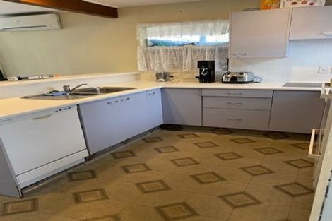 Photo of property in 49 Tait Drive, Greenmeadows, Napier, 4112