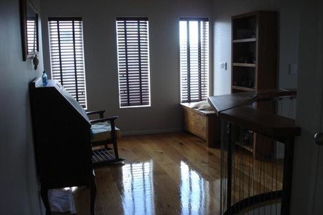 Photo of property in 19 Leburn Crescent, Flat Bush, Auckland, 2016