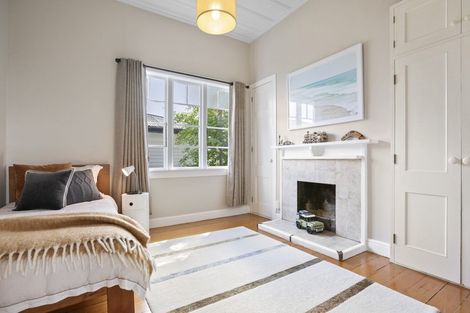 Photo of property in 37 Abbotsford Terrace, Devonport, Auckland, 0624