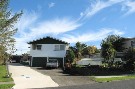 Photo of property in 52 La Trobe Street, Pakuranga Heights, Auckland, 2010