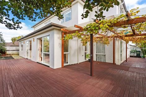 Photo of property in 3 Stamford Crescent, Flat Bush, Auckland, 2019