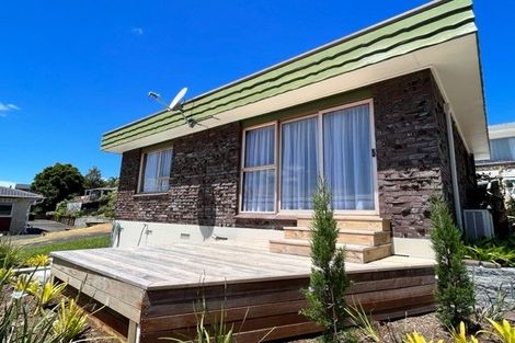 Photo of property in 9 Tromie Place, Highland Park, Auckland, 2010