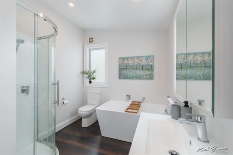 Photo of property in 50 York Street, Moera, Lower Hutt, 5010