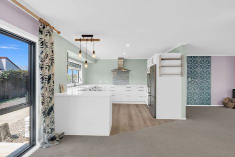 Photo of property in 11 Poutama Place, Tawhero, Whanganui, 4501