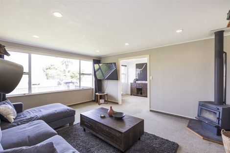 Photo of property in 4 Tingey Place, Awapuni, Palmerston North, 4412