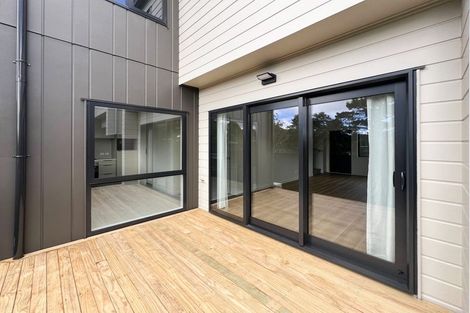 Photo of property in 4/29 Brandon Road, Glen Eden, Auckland, 0602