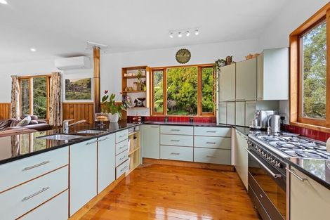 Photo of property in 37 Govan Wilson Road, Whangaripo, Warkworth, 0985