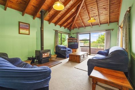 Photo of property in 17 Postgate Drive, Whitby, Porirua, 5024