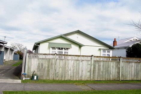 Photo of property in 12a Hereford Street, West End, Palmerston North, 4410