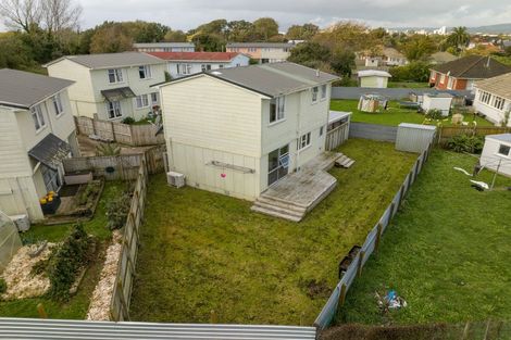 Photo of property in 3 Renfrew Place, Highbury, Palmerston North, 4412