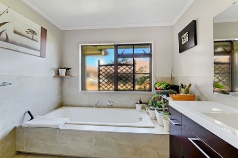 Photo of property in 131 Aerodrome Road, Thornton, Whakatane, 3191