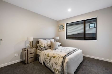 Photo of property in 28 Longshore Drive, Long Bay, Auckland, 0630