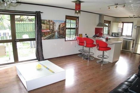 Photo of property in 2/85 Meadway, Sunnyhills, Auckland, 2010