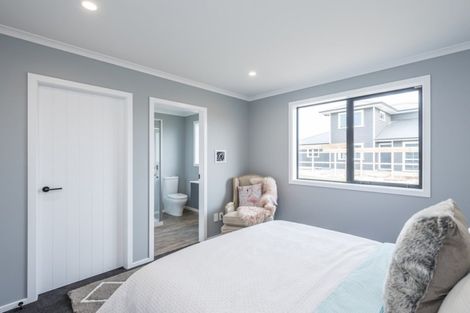 Photo of property in 10 Paioke Street, Waikanae, 5036