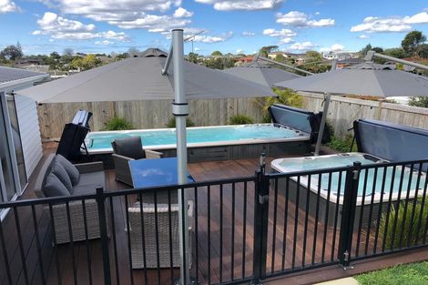 Photo of property in 68 Udys Road, Pakuranga, Auckland, 2010