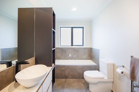 Photo of property in 96a Sherwill Street West, Feilding, 4702