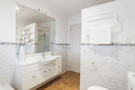 Photo of property in 74 Velma Road, Hillcrest, Auckland, 0627