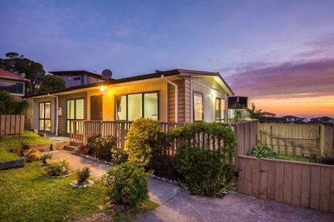 Photo of property in 7 Murchison Street, Island Bay, Wellington, 6023