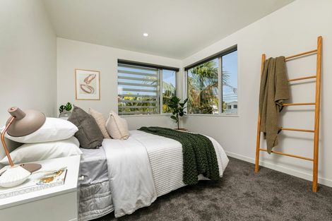Photo of property in 35a Waiake Street, Torbay, Auckland, 0630