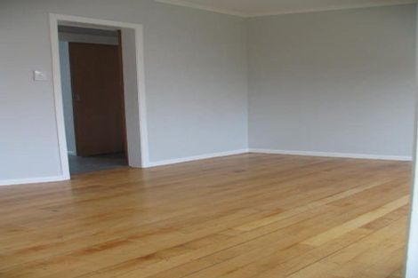 Photo of property in 28-30 Lake Pupuke Drive, Takapuna, Auckland, 0622