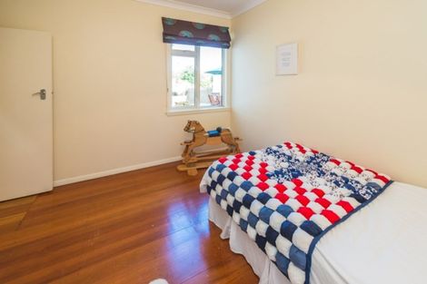 Photo of property in 16 Dickson Crescent, Saint Johns Hill, Whanganui, 4500